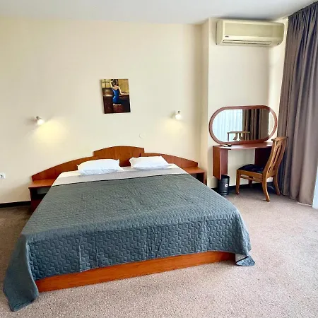 ホテル Bsa Gradina & Aquapark 4*